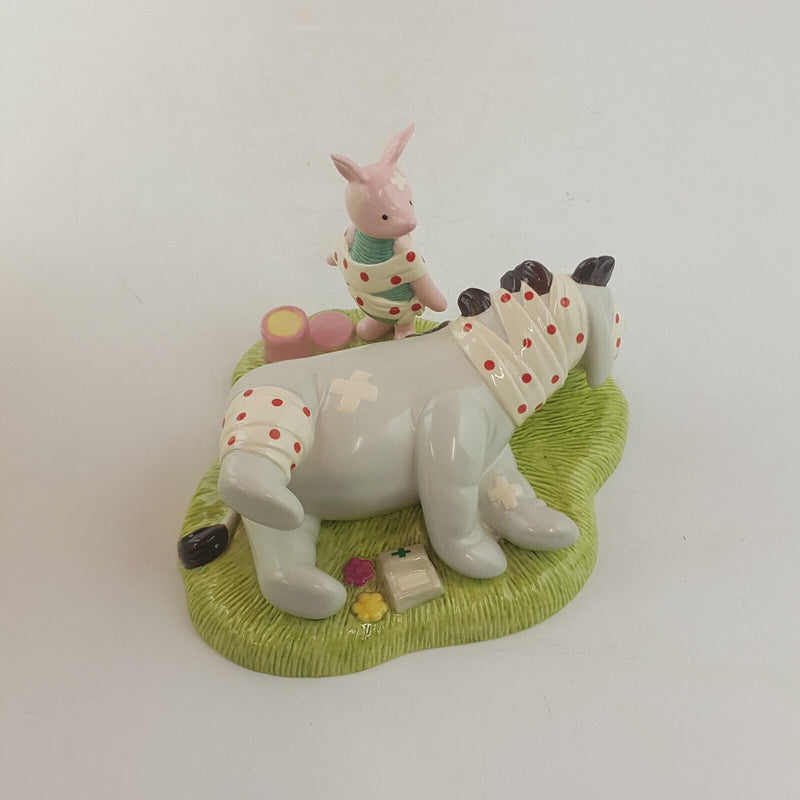 Royal Doulton Winnie The Pooh - First Aid Friends WP72 - RD 2881