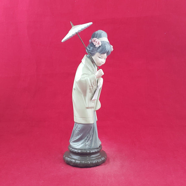Lladro Porcelain Figurine 4988 Japonesita Sombrilla Oriental Spring - 8154 L/N