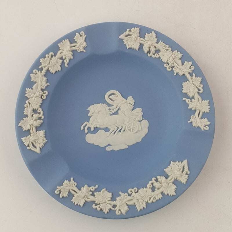 Wedgwood - Blue Jasperware Pair of Small Decorative Plates - 8094 WD