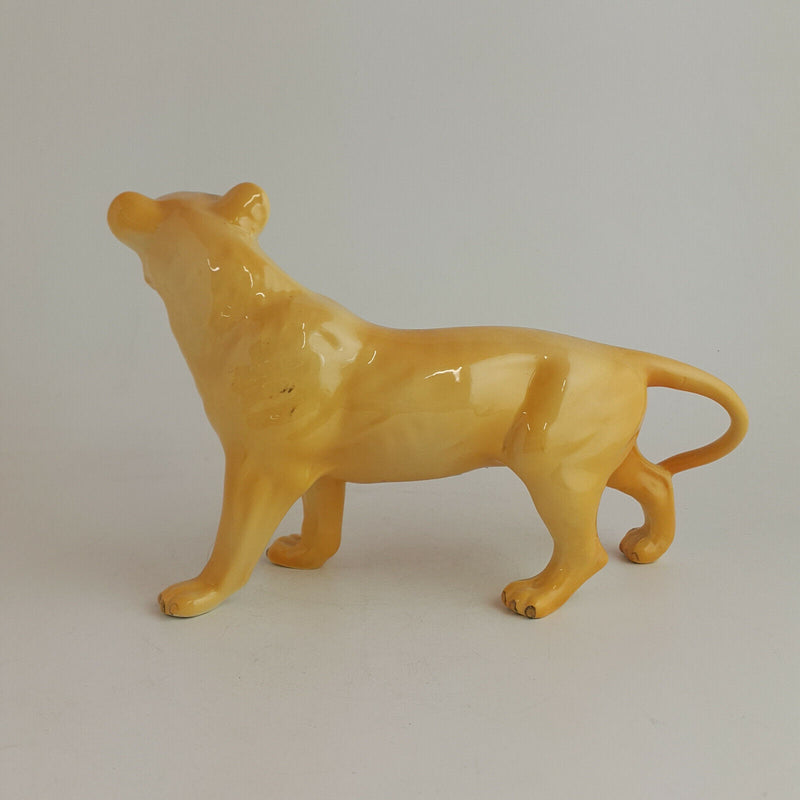 Beswick - Lioness (Facing Right) Model Number 2097 - BSK 836