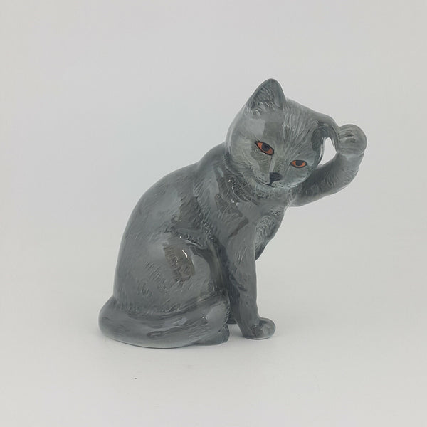 Beswick - Cat Seated Scratching Ear 1877 Grey - 579 BSK
