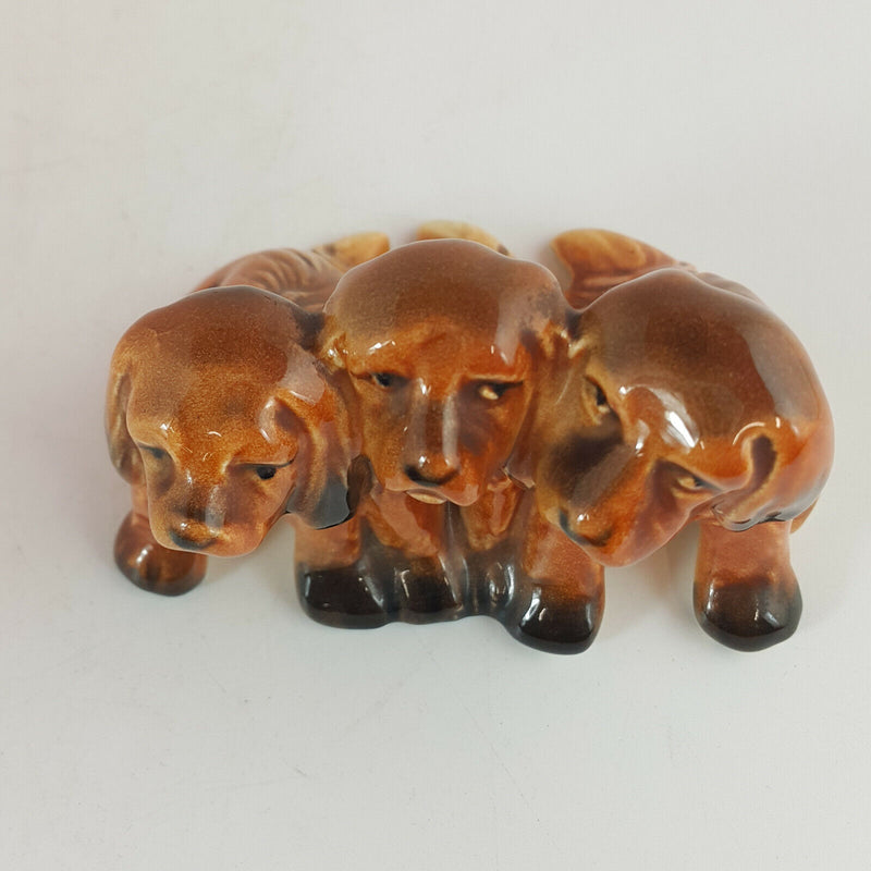 Beswick - Three Dogs Model Number 917 - BSK 863