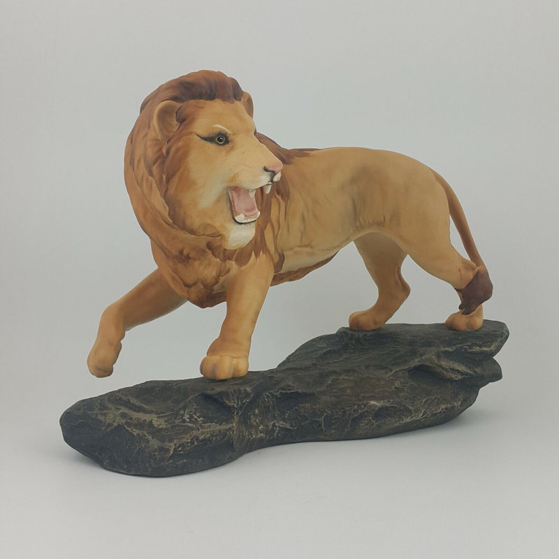 Beswick - Lion on Rock Model 2554A (Hairline Crack) - 575 BSK