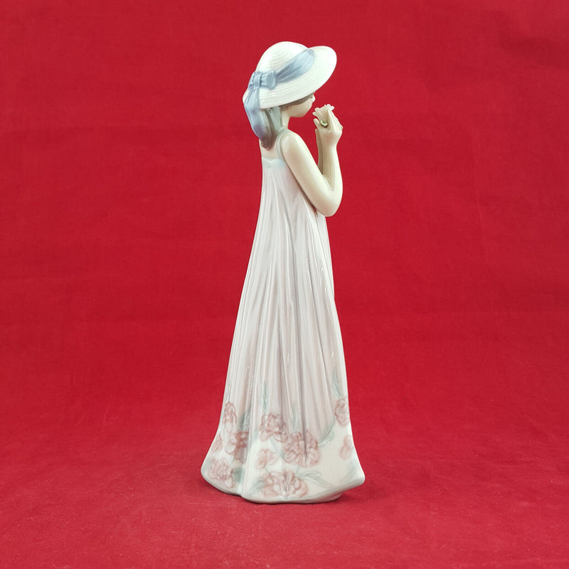 Lladro - Cindy 5646 - L/N 1450