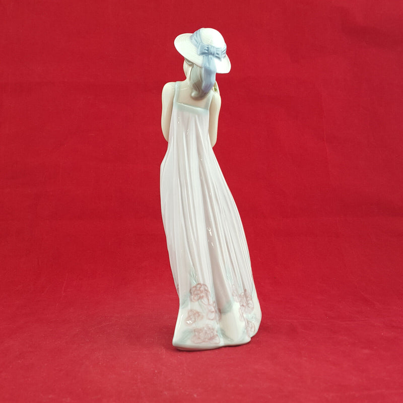 Lladro - Cindy 5646 - L/N 1450