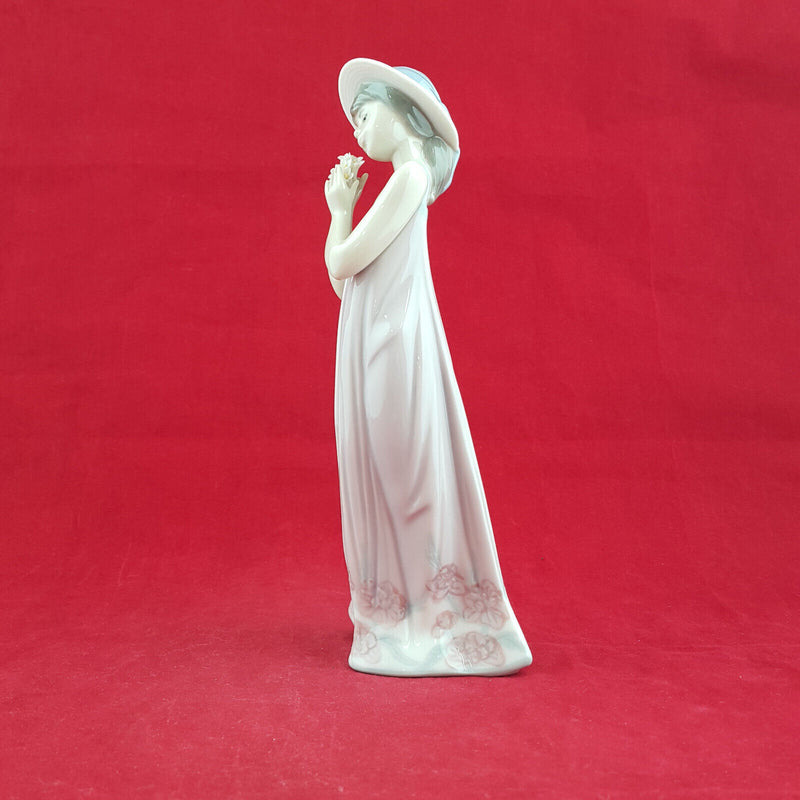 Lladro - Cindy 5646 - L/N 1450