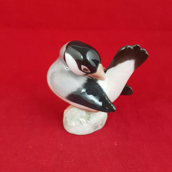 Royal Copenhagen B & G - Sleeping Ricebird / Chaffinch Bird 2361 - 390 RCH