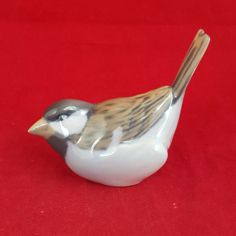Royal Copenhagen - Sparrow Bird 1087 (tail re-glued) - 387 RCH