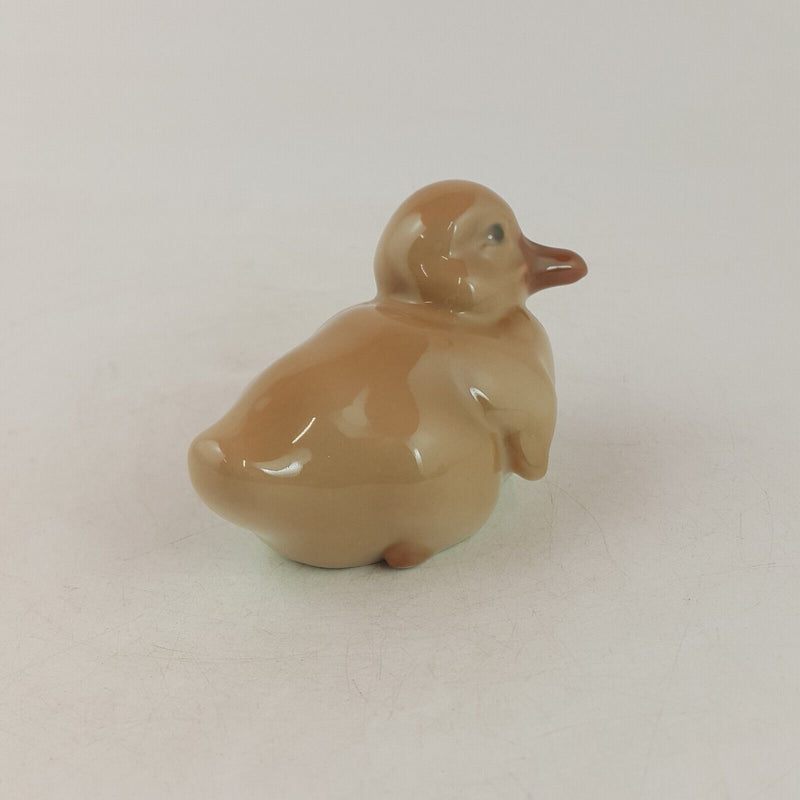 Royal Copenhagen B&G Bird Figurine 1548 - Yellow Goosling - 7557 RCH