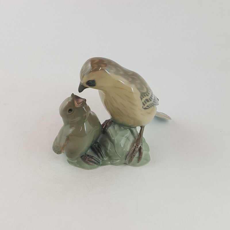 Royal Copenhagen B&G Bird Figurine 1869 - Sparrow Feeding its Young - 7560 RCH