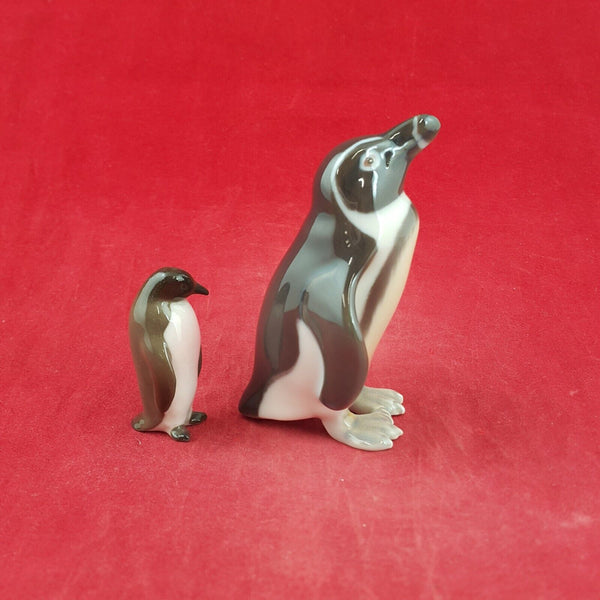 Royal Copenhagen Penguin 431 & with Chick - 7554 RCH