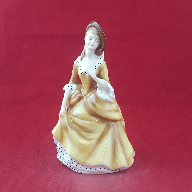 Royal Doulton Figurine HN2275 Sandra - 8508 RD