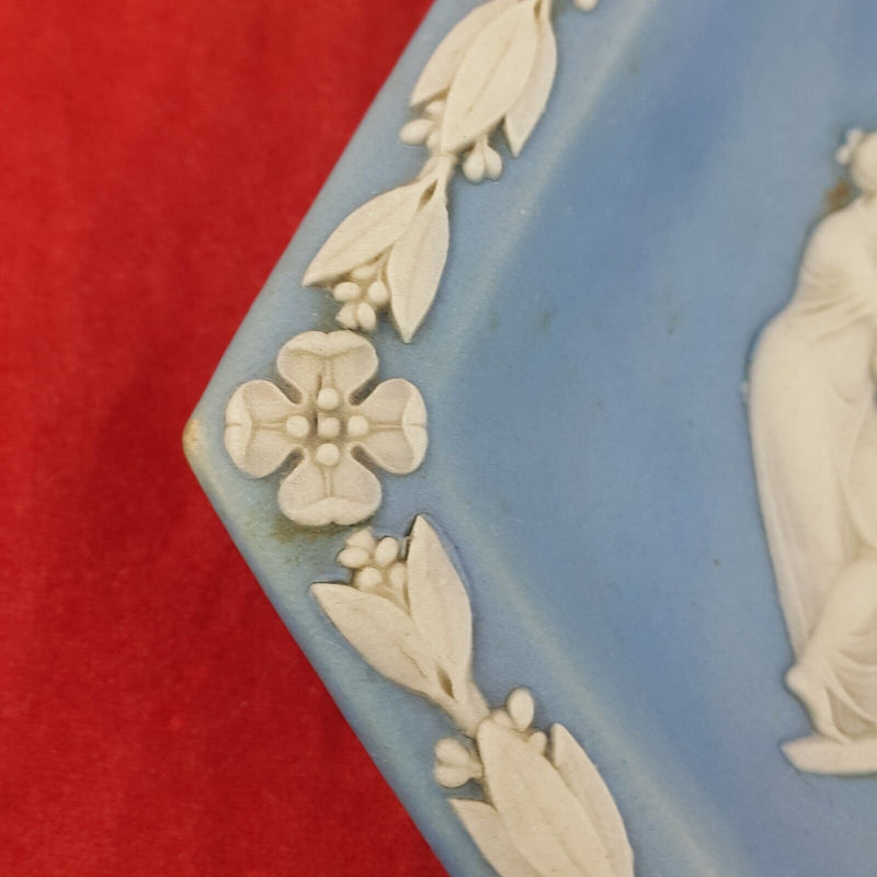 Wedgewood Porcelain Decorative ornaments -  8591 WD